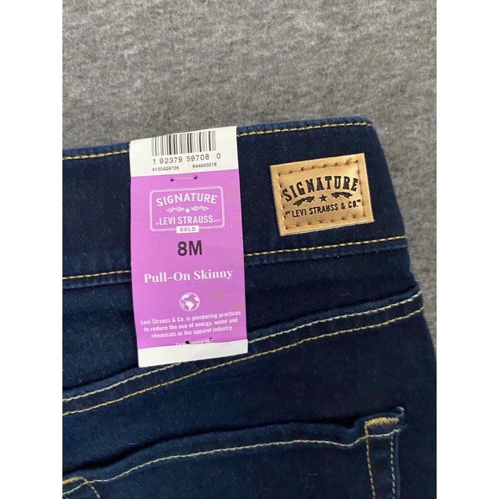 Levi's Signature Gold Womens Jeans Size 8 Pull On Skinny Totally Shaping Stretch - Picture 7 of 7